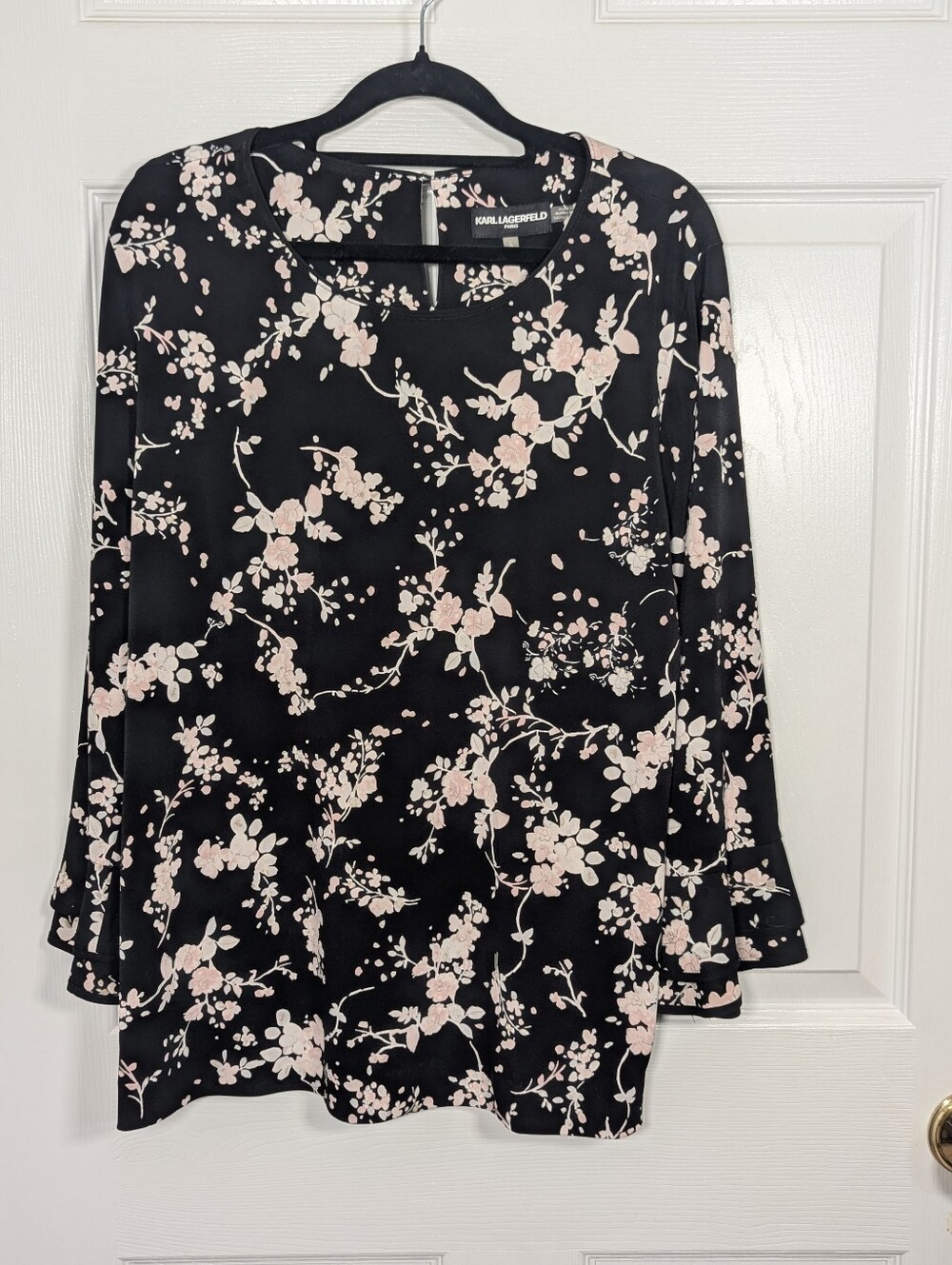 Karl Lagerfeld Paris Black Blush Floral Bell Sleeve Blouse Pearl Button L
